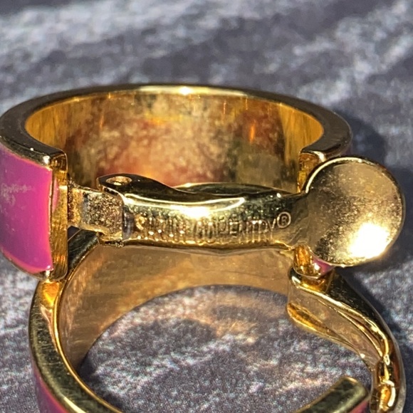 Vintage Sara Coventry purple goldtone clip on earrings - Picture 4 of 4